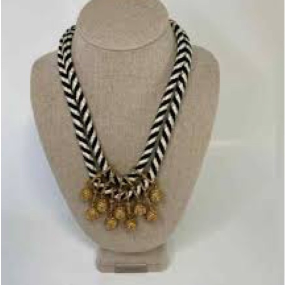 Kalani Necklace by Stella & Dot - Picture 5 of 6